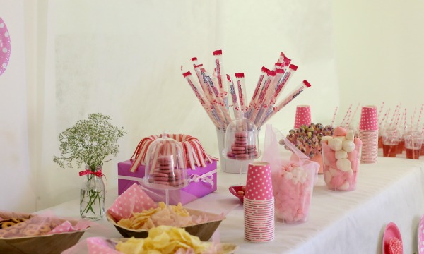 יום הולדת וורודה רעיונות לממתקים בוורוד - אירוח בסטייל - הבלוג של אשת סטייל EshetStyle (צילום: טליה הדר)