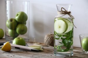 מים טבעיים בטעמים