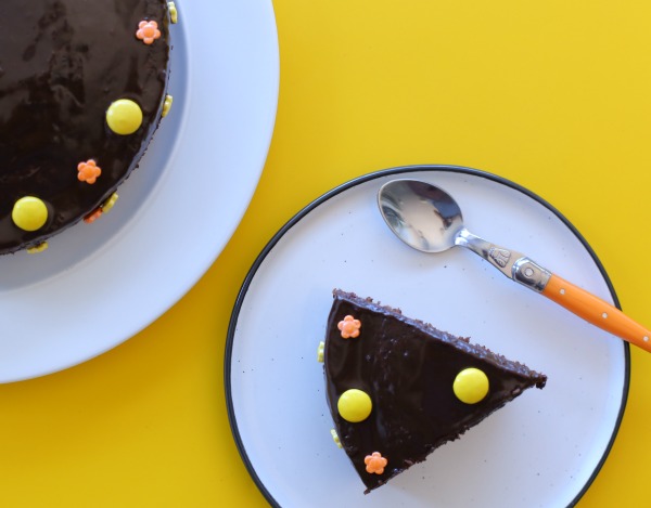 עוגת שוקולד בלי מיקסר_עוגת יום הולדת_מתכון קל_אשת סטייל (צילום: טליה הדר)