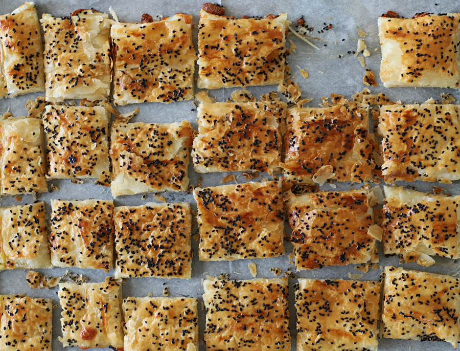 בורקס גבינה לעצלנים מ-4 מרכיבים