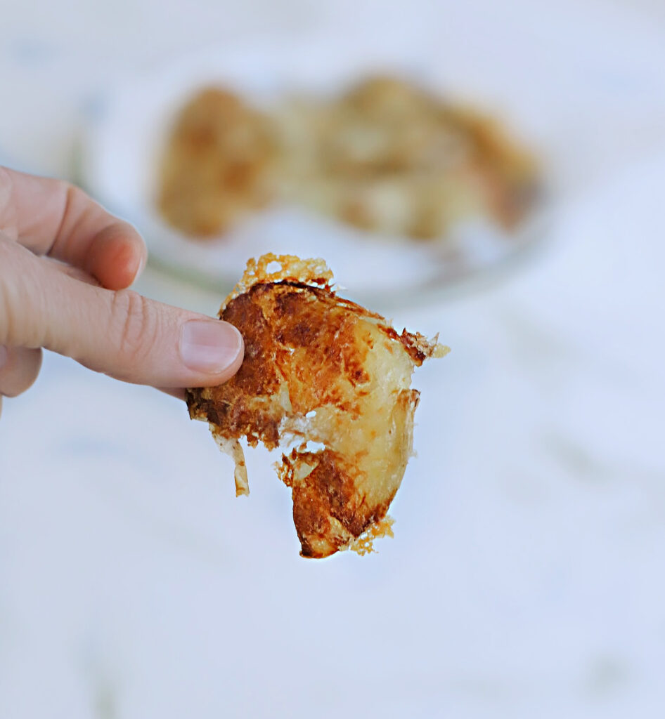 תפוחי אדמה אפויים בתנור עם פרמז'ן_צילום ומתכון טליה הדר מהבלוג אשתסטייל